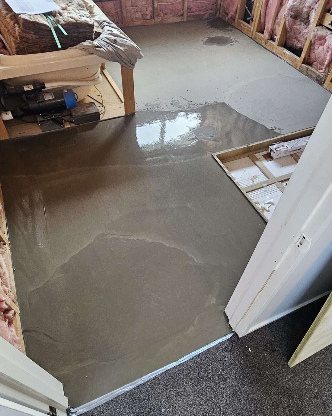 The same floor with the screed poured over the heating cable